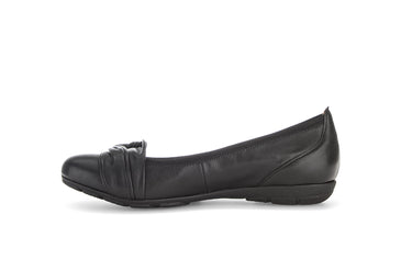 Ballerines noires en cuir lisse