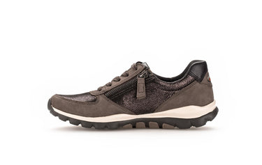 Baskets grises en cuir