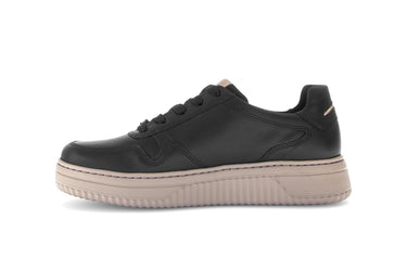 Baskets noires en cuir lisse