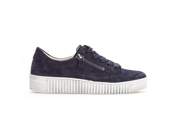 Baskets bleues en cuir