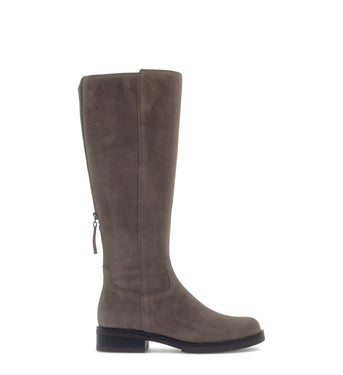 Bottes grises en daim