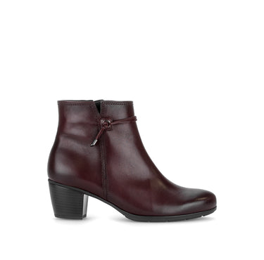 Bottines rouges en cuir lisse