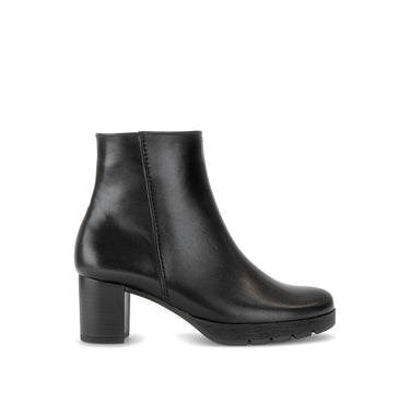 Bottines noires en cuir lisse