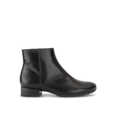 Bottines noires en cuir lisse