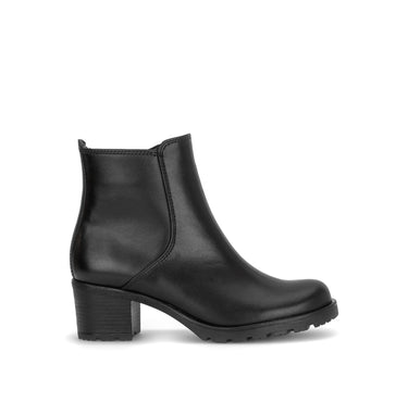 Bottines noires en cuir lisse