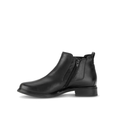 Bottines noires en cuir lisse