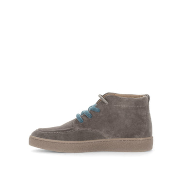 Baskets montantes grises en cuir velours (lacet bleu)