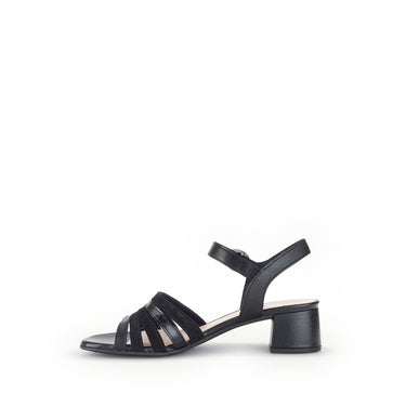 Sandales noires en cuir