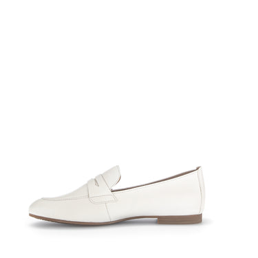 Mocassins ecrus en cuir
