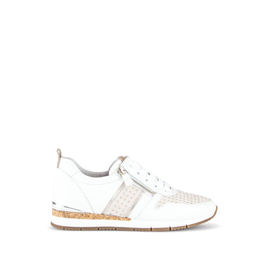 Baskets blanches en combinaison cuirs