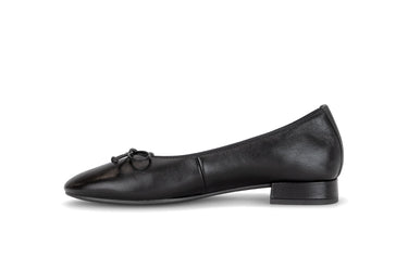 Ballerines noires en cuir lisse