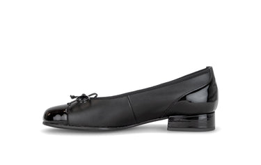 Ballerines noires en cuirs combinés