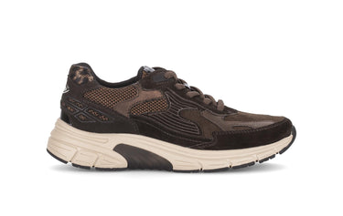 Baskets marron en daim
