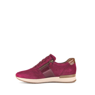 Baskets fuchsia en combinaison cuirs