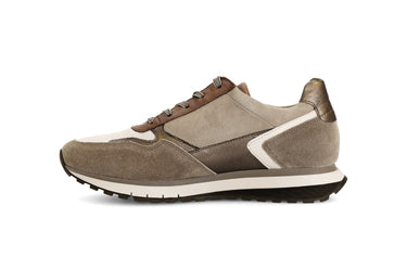 Baskets beige en combinaison cuirs