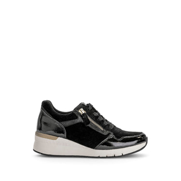 Baskets noires en combinaison cuirs