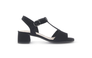 Sandales noires en cuir velours