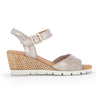 Sandales beige-dorées en cuir métallisé