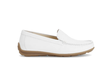 Mocassins blancs en cuir lisse