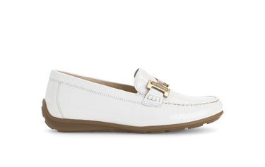 Mocassins blancs en cuir vernis