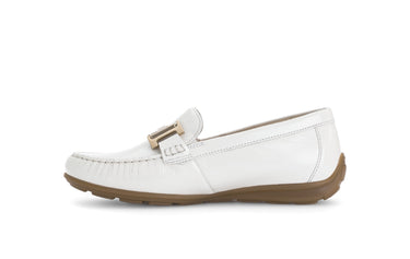 Mocassins blancs en cuir vernis