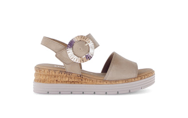 Sandales beiges en cuir velours