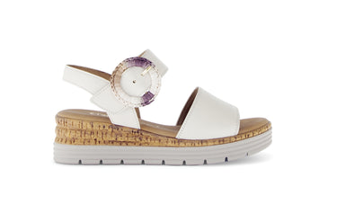 Sandales beiges en cuir lisse