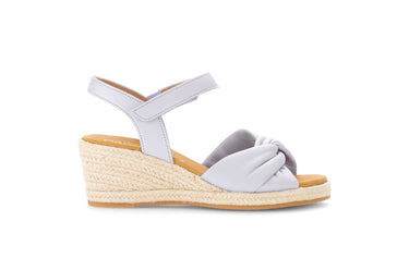 Sandales bleues en cuir lisse