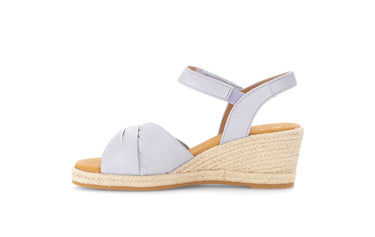 Sandales bleues en cuir lisse