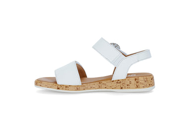 Sandales blanches en cuir