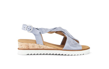 Sandales bleues en cuir