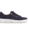 Baskets bleues en cuir velours