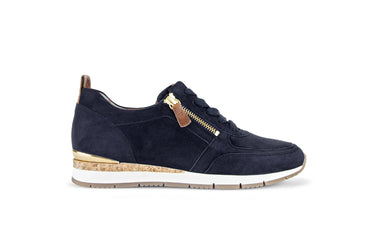 Baskets bleues en cuir velours