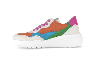 Baskets beiges en cuir imprimé