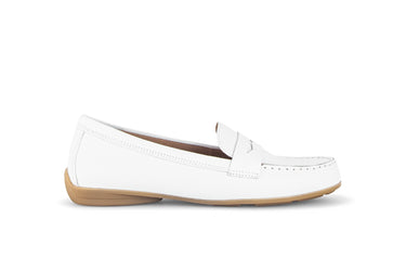 Mocassins blancs en cuir lisse