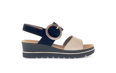 Sandales beiges et noires en cuir velours