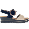 Sandales beiges et noires en cuir velours