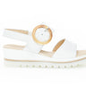 Sandales blanches en cuir lisse