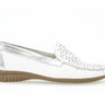 Mocassins blancs en cuir lisse
