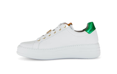 Baskets blanches en cuir lisse