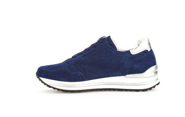 Baskets bleu marine en nubuck
