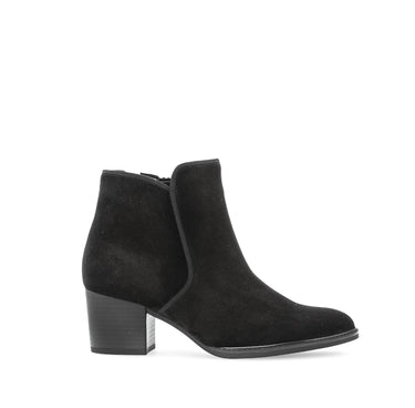 Bottines noires en cuir velours