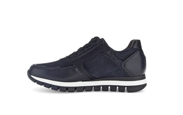 Baskets bleues en cuir