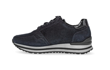 Baskets bleues en cuir