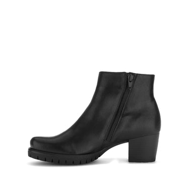 Bottines noires en cuir lisse
