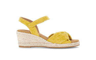 Sandales jaunes en velours