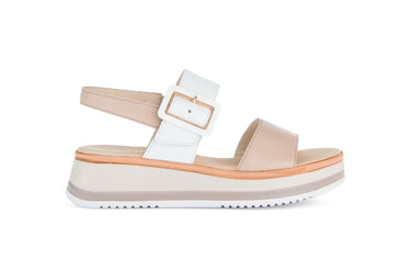 Sandales roses/blanches en cuir lisse