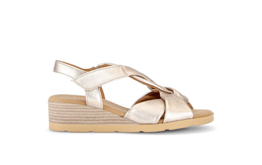 Sandales dorées en cuir