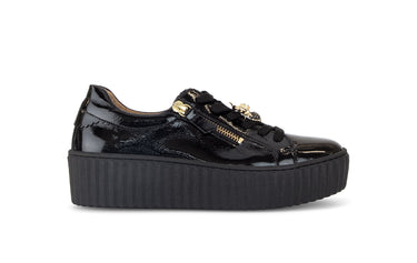 Baskets noires en vernis