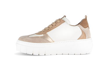 Baskets beiges en cuir